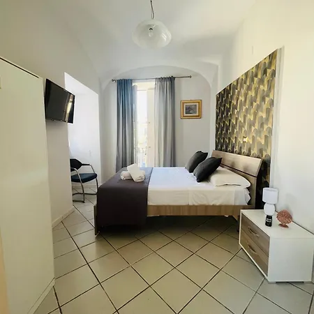 Mareholidays ヴィーコ・エクエンセ