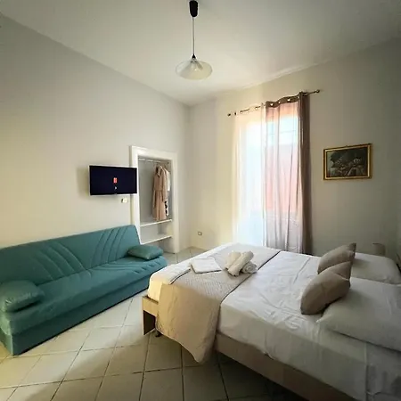 Mareholidays ゲストハウス ヴィーコ・エクエンセ